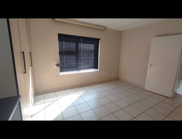 2 BEDROOM FLAT FOR SALE IN THREE RIVERS